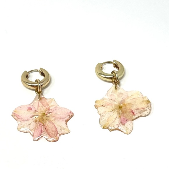 New Anthropologie Floral Drop Earrings - Picture 4 of 8